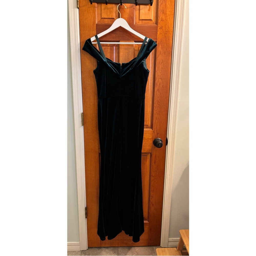 Revelry Bardot Velvet Off Shoulder Dress - 8 - Picture 10 of 14